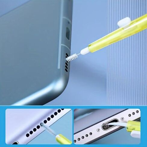 4pcs Mobile Phone Retractable Cleaning Set Multi Functional Earphone Cleaning Kit for Charging Port Lightning Cable Connector in Kuwait