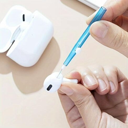 4pcs Mobile Phone Retractable Cleaning Set Multi Functional Earphone Cleaning Kit for Charging Port Lightning Cable Connector in Kuwait