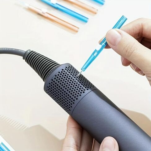 4pcs Mobile Phone Retractable Cleaning Set Multi Functional Earphone Cleaning Kit for Charging Port Lightning Cable Connector in Kuwait