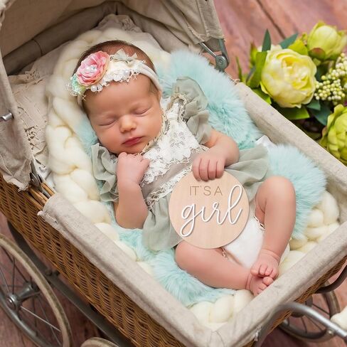 Baby Announcement Sign 3PCS It's a Boy/It's a Girl & Hello World Wooden Gender Reveal Plaque for Newborn Birth Hospital Photo Props in Kuwait