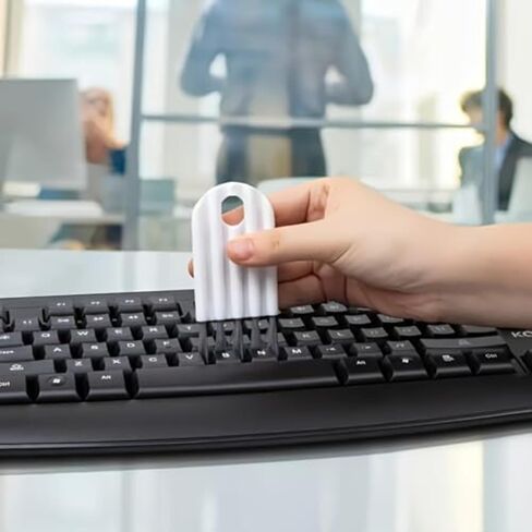 1pc Multifunctional Computer Cleaning Kit: Soft Brush for Keyboard, Corner and Button Cleaning (1pc) in Kuwait