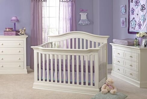 Baby Cache Montana 4 in 1 Convertible Baby Crib in Glazed White in Kuwait