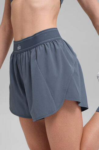 Alo Yoga Match Point Short - Bluestone in Kuwait
