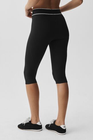 Alo Yoga ALO Softsculpt High-Waist Amp It Up Capri - Black in Kuwait