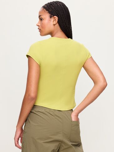 Old Navy StudioSmooth Short-Sleeve Base Layer Top - Marshy Grass in Kuwait