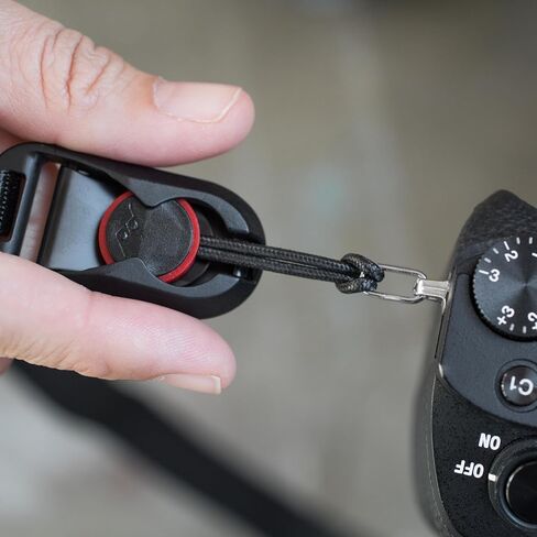 Peak Design Anchor Links, Includes 2 Links and 4 Anchors, Fits Standard/OEM Camera Straps, Low Profile, Quick and Secure, Easy Attach to Cameras, Binoculars and More, 200 lb Capacity in Kuwait