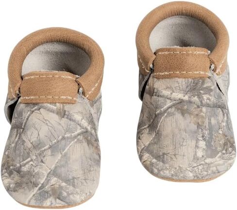 Freshly Picked City Baby Shoe, Genuine Leather | Genuine Italian leather, no-fringe design, elastic ankle. Sizes NB-5, soft sole. Handcrafted in Utah, USA. in Kuwait