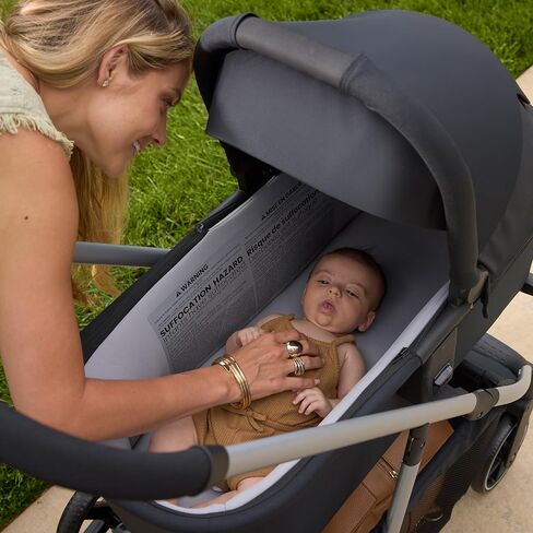 Britax Zinnia™ Bassinet for Brook, Brook+ and Grove Strollers in Kuwait