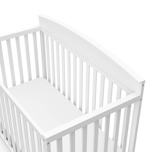 Graco Benton 5-in-1 Convertible Crib – GREENGUARD Gold Certified, Converts from Baby Crib to Toddler Bed, Daybed and Full-Size Bed, Fits Standard Full-Size Crib Mattress (White) | GREENGUARD Gold Certified, Converts from Baby Crib to Toddler Bed, Daybed a in Kuwait