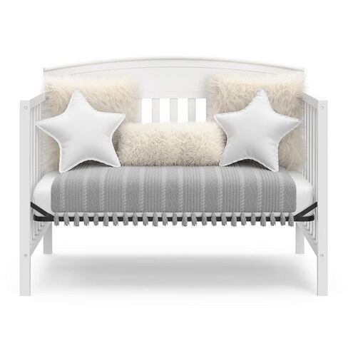 Graco Benton 5-in-1 Convertible Crib – GREENGUARD Gold Certified, Converts from Baby Crib to Toddler Bed, Daybed and Full-Size Bed, Fits Standard Full-Size Crib Mattress (White) | GREENGUARD Gold Certified, Converts from Baby Crib to Toddler Bed, Daybed a in Kuwait