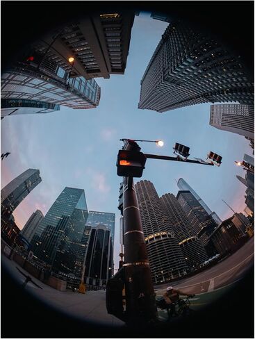 Laowa 4.5-10mm f/2.8 CF Zoom Fisheye Lens (E-Mount) | 180-Degree Ultra Wide View, Parfocal Zoom in Kuwait