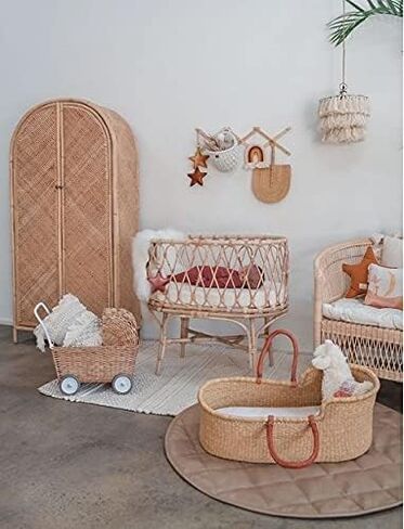 Large Organic Baby Moses Bassinet Handmade Toddler Bed with Brown Handles - Dye Free in Kuwait