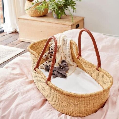 Large Organic Baby Moses Bassinet Handmade Toddler Bed with Brown Handles - Dye Free in Kuwait