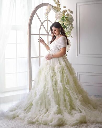 Tianzhihe Tulle Maternity Dresses for Photoshoot with Train Long Ruffle Flowy Elegant Pregnancy Baby Shower Dress in Kuwait