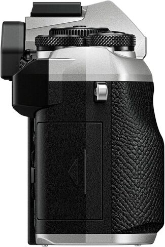 OM SYSTEM OM-5 Mark II Mirrorless Camera with M.Zuiko Digital ED 12-45mm f/4 PRO Lens, 20.4MP Live MOS Sensor, 121-Point AF, Vari-Angle Touchscreen, Black (Bundle) in Kuwait