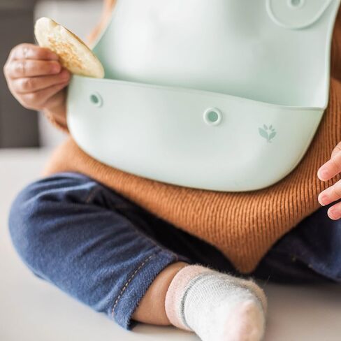 green sprouts Unisex Baby Silicone Scoop Bib in Kuwait