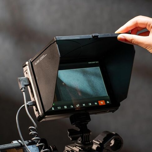 VILTROX 7 Inch Camera Field Monitor, Touchscreen Video Monitor External Camera Monitor Kit with Battery, 4K HDMI Input/Output On Camera Monitor with 3D LUT RGB Waveform Sunshade Hood (DC-L1) in Kuwait