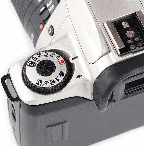 Canon Rebel 2000 SLR Film Camera with Canon 28-80mm EF Auto Focus Lens (Renewed) in Kuwait