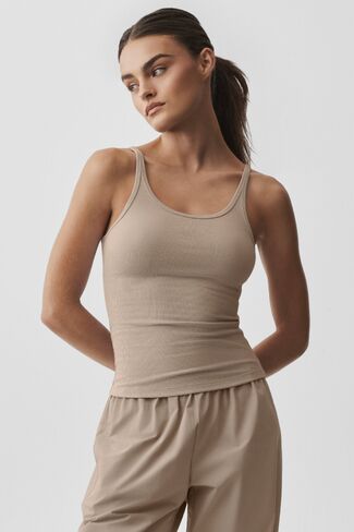 Alo Yoga Ribbed Adore Tank - Gravel in Kuwait