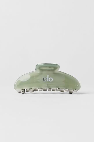 Alo Yoga Acrylic Illusion Claw Clip - Dune Grass/Chrome - Dune Grass/Chrome / One Size in Kuwait