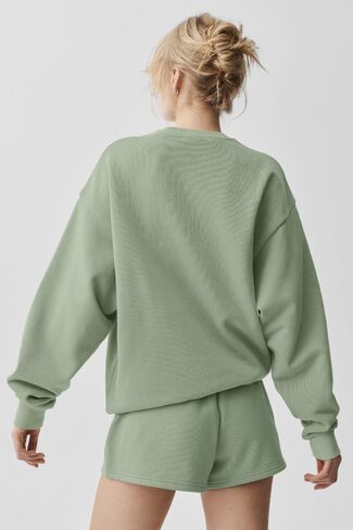 Alo Yoga Accolade Crew Neck Pullover - Dune Grass in Kuwait