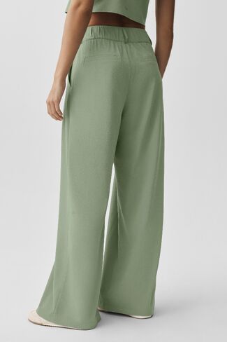 Alo Yoga High-Waist Dreamscape Trouser (Regular) - Dune Grass in Kuwait
