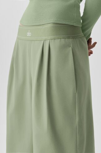 Alo Yoga Suit Up Trouser (Long) - Dune Grass in Kuwait