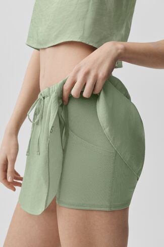 Alo Yoga Semi-Sheer Golden Hour Tennis Skirt - Dune Grass in Kuwait