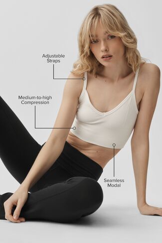 Alo Yoga Seamless Modal Ribbed Delight Bralette - Ivory in Saudi Arabia