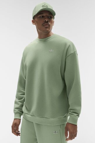Alo Yoga Accolade Crew Neck Pullover - Dune Grass in Kuwait