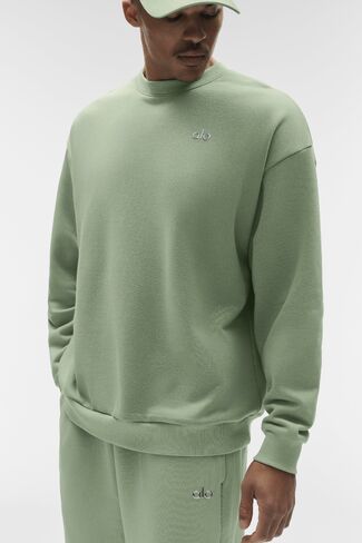 Alo Yoga Accolade Crew Neck Pullover - Dune Grass in Kuwait