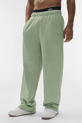 Alo Yoga Accolade Straight Leg Sweatpant - Dune Grass in Kuwait