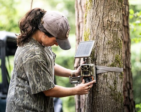 Moultrie Edge Solar Cellular Trail Camera - Integrated Solar, Mossy Oak | Mossy Oak camo, integrated solar, built-in battery, Scout from Anywhere, HD photos, 40MP, 1080p video, multi-carrier in Kuwait