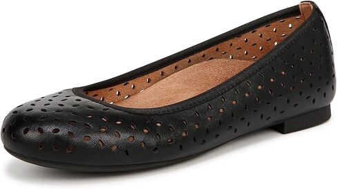 Vionic Women's Robyn II Flats in Kuwait