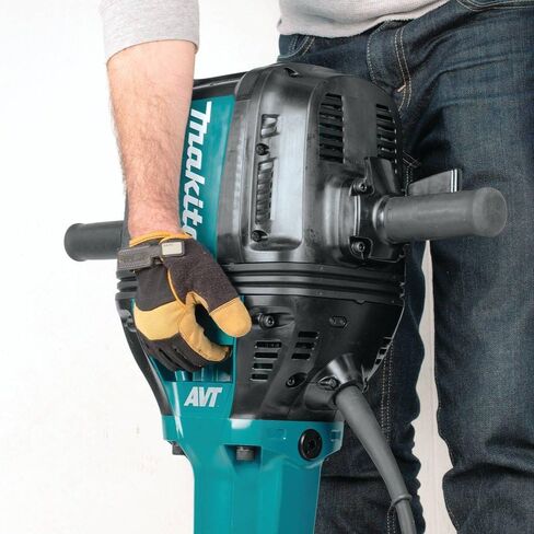 Makita HM1812X3 70 Advanced AVT Breaker Hammer with 1-1/8" Hex, 4-Piece Steel Set and Premium Cart, 70 lb in Kuwait