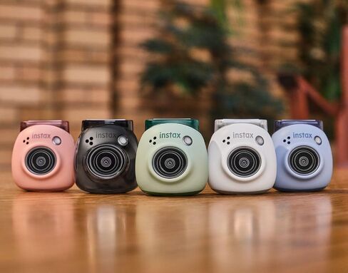 Fujifilm Instax Pal Pink/Digital Camera in Kuwait