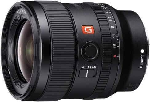 Sony FE 24mm f/1.4 GM Lens Bundle With 67mm UV Filter, Cap Keeper, Microfiber Cloth, Cleaning Pen, 5-Piece Camera Cleaning Kit (6 Items) in Kuwait