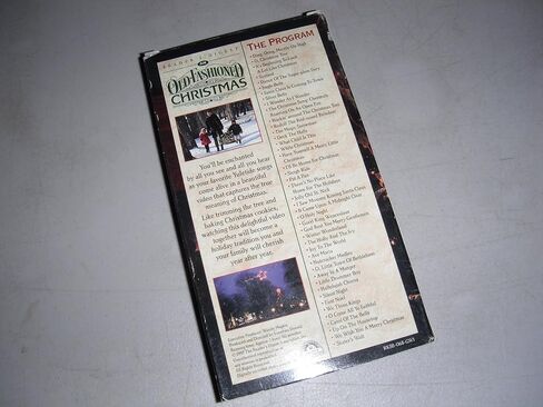 An Old Fashioned Christmas Readers Digest VHS RK5B-068-GW1 in Kuwait