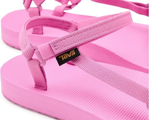 Teva Womens Original Universal Slim, Fuchsia Pink, 6, Medium in Kuwait