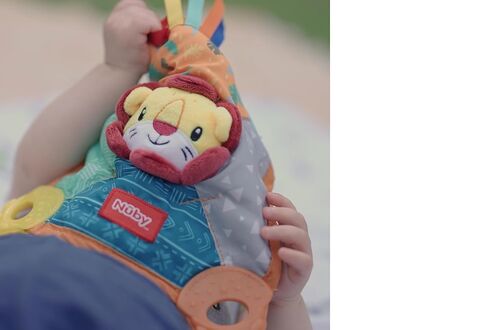 Nuby Teething Blankie Lion in Kuwait