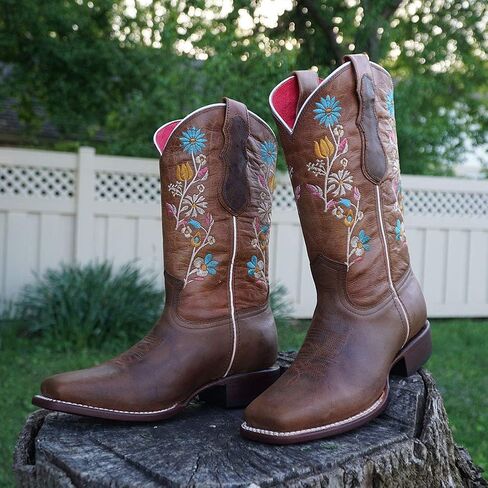 Soto Boots Women's Daisy Floral Embroidery Square Toe Cowgirl Boots M9001 in Kuwait