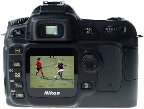 Nikon D50 DSLR Digital Camera with 18-55mm f/3.5-5.6G ED AF-S Zoom Nikkor Lens (Renewed) in Kuwait