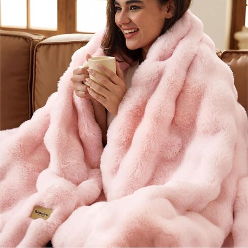 Bedsure GentleSoft Fluffy Fuzzy Cute Pink Blanket Teen Girls Gifts, Soft Cozy Faux Fur Throw Blanket, Valentines Tie-Dye Pink Room Decor for Women, Thick Warm Plush Dorm Room Essentials for Girls in Saudi Arabia