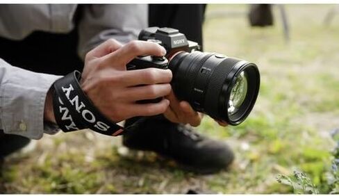 Sony FE 85mm f/1.4 GM II Lens Bundle | G Master Portrait Prime with Fast f/1.4 Aperture, Advanced Optics & Fast AF | Great for Portraits & Weddings (SEL85F14GM2) + Filter Kit + Case + Cap Keeper in Kuwait