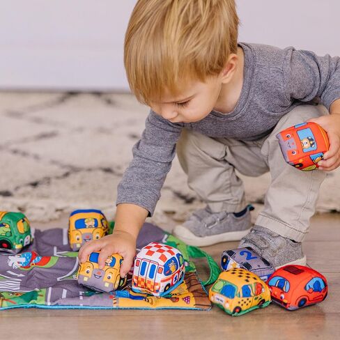 Melissa & Doug Take-Along Town Play Mat (19.25 x 14.25 inches) with 9 Soft Vehicles in Kuwait