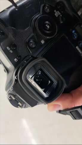 Long Soft Viewfinder Eyecup Eyepiece with Micro Fiber Cloth for EOS 5D Mark IV 5D Mark III 5DS R 5DS 7D 7D Mark II 1Dx Mark II 1Ds Mark III 1D Mark IV 1D Mark III in Kuwait