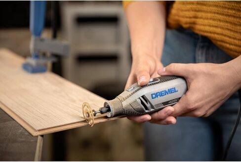 Dremel SC544 SpeedClic Wood Cutting Wheel, Carbide Cutting Disc for Rotary Multi Tool for Cuts in Wood, Laminates, Chipboard, Plywood, Fibreboard, 38 mm in Kuwait