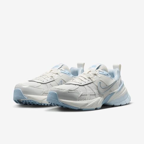Nike V2K Run Women's Shoes (FD0736-009, Platinum Tint/Summit White/Light Smoke Grey/Platinum Tint) Size 9.5 in Kuwait