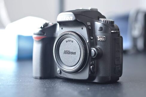 Nikon D80 Body Only Digital Camera (Renewed) in Kuwait