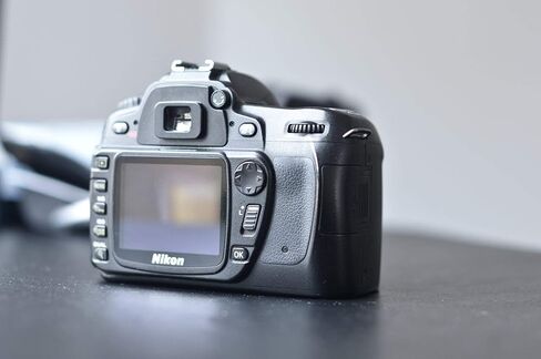 Nikon D80 Body Only Digital Camera (Renewed) in Kuwait